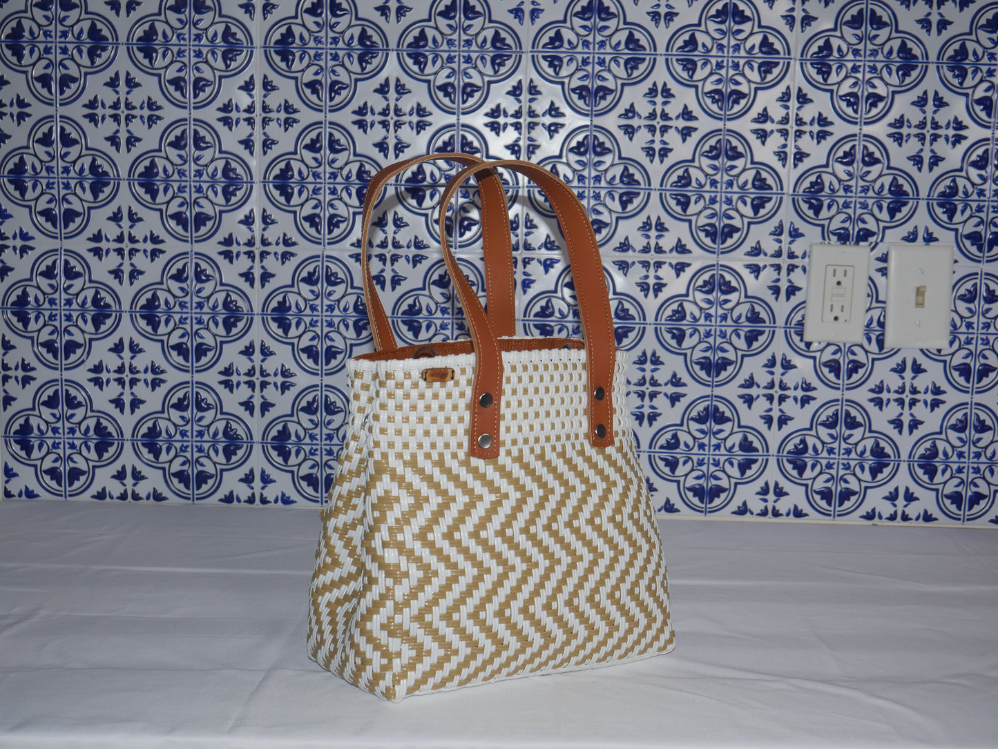 Vaquerita Crossbody- White&Ivory