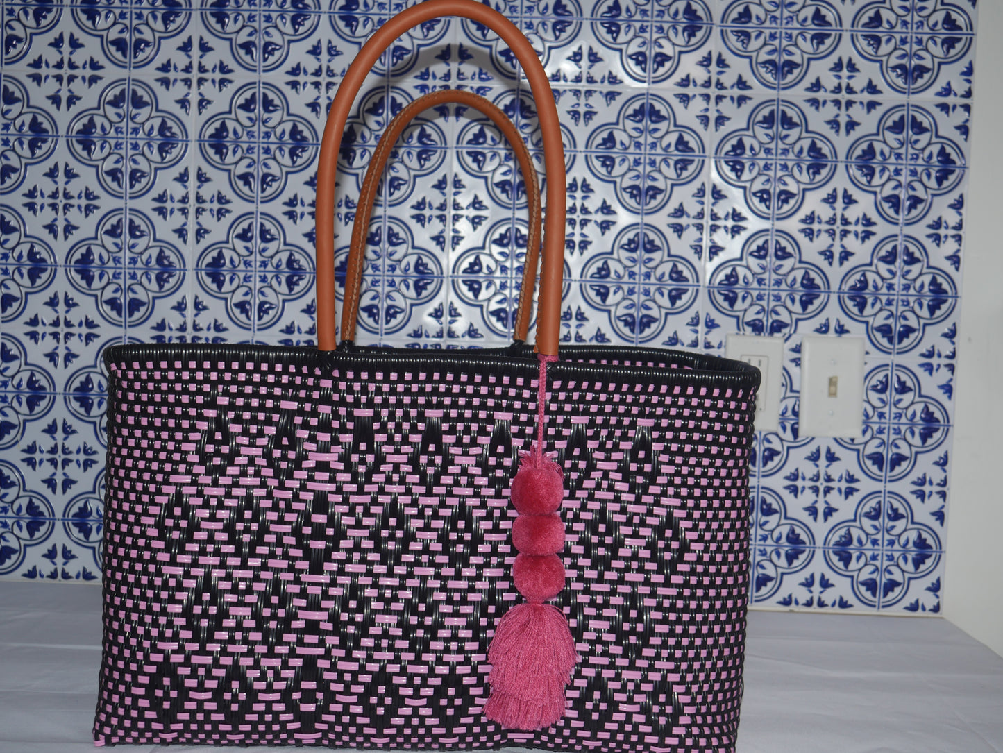 Mercado Jumbo- Black&Pink