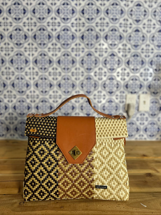 Portfolio Crossbody- Duvalin