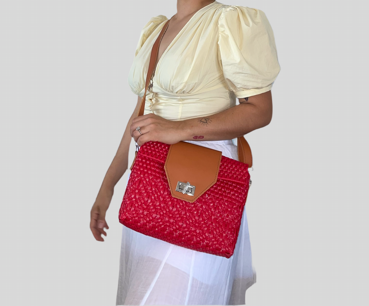 Peque Crossbody- Red